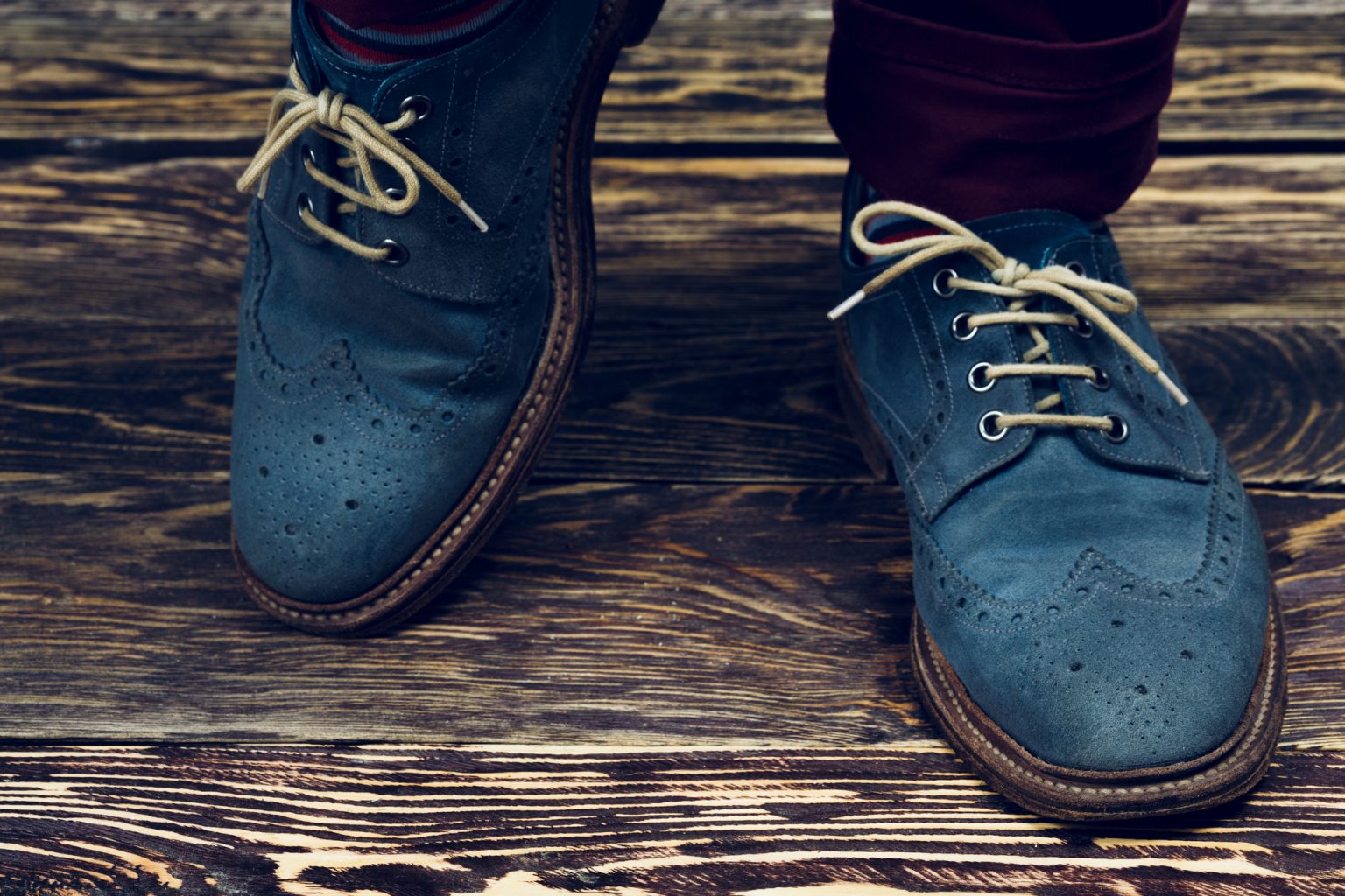 How To Wear Blue Shoes For Men (The Best Outfits Inside) - The Men Hero